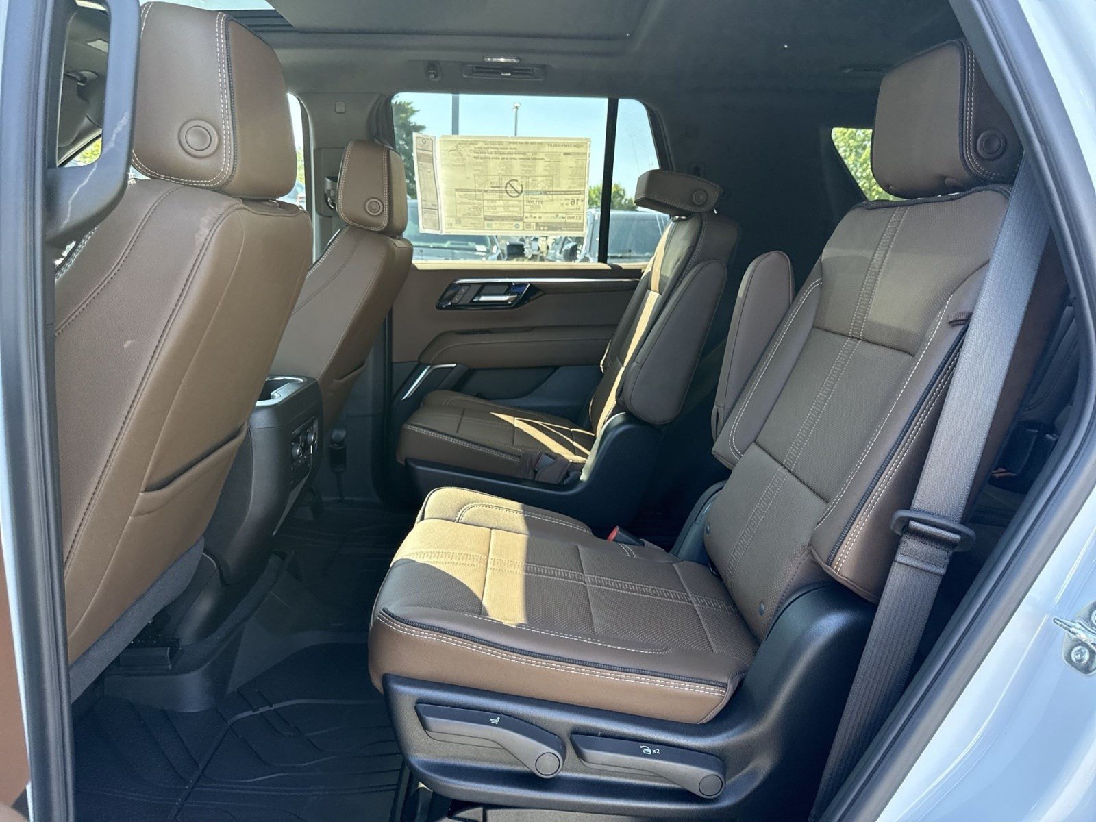 New 2026 Chevrolet Tahoe High Country w/ Sun And Tow Package AWD/4WD image 18