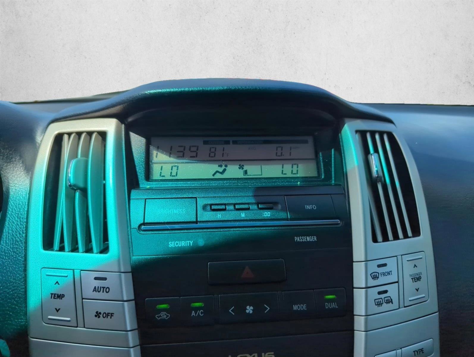 Used 2004 Lexus RX 330 FWD image 20