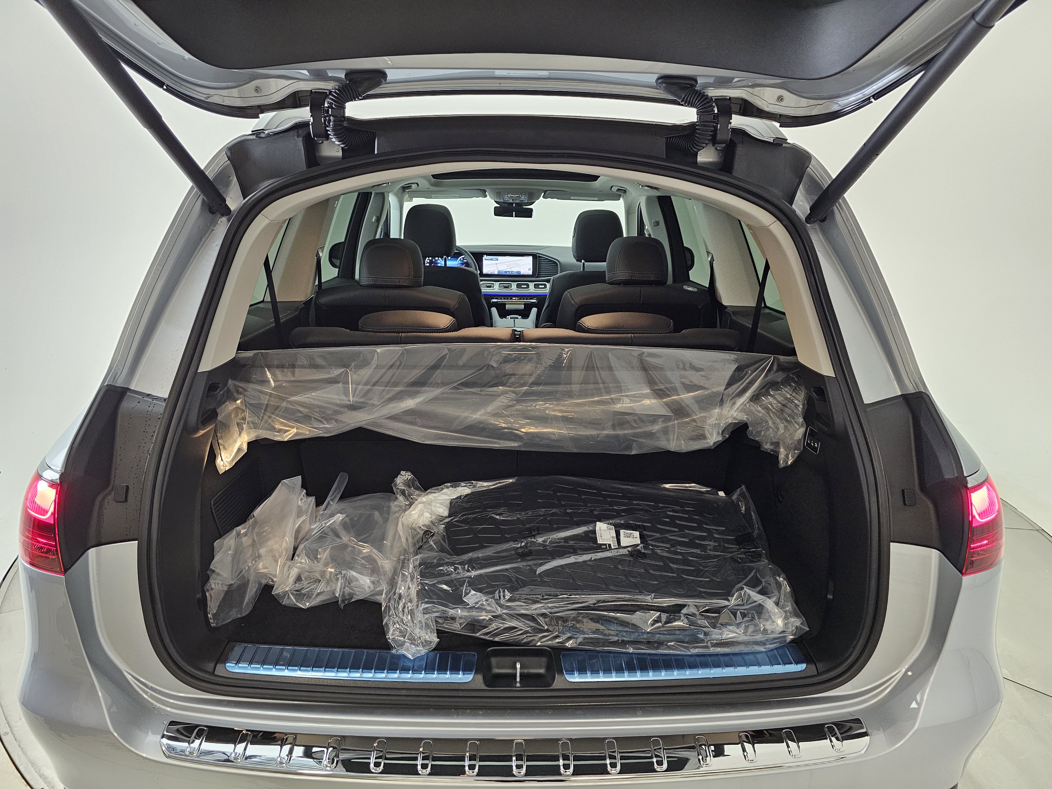 New 2026 Mercedes-Benz GLS 450 4MATIC image 28