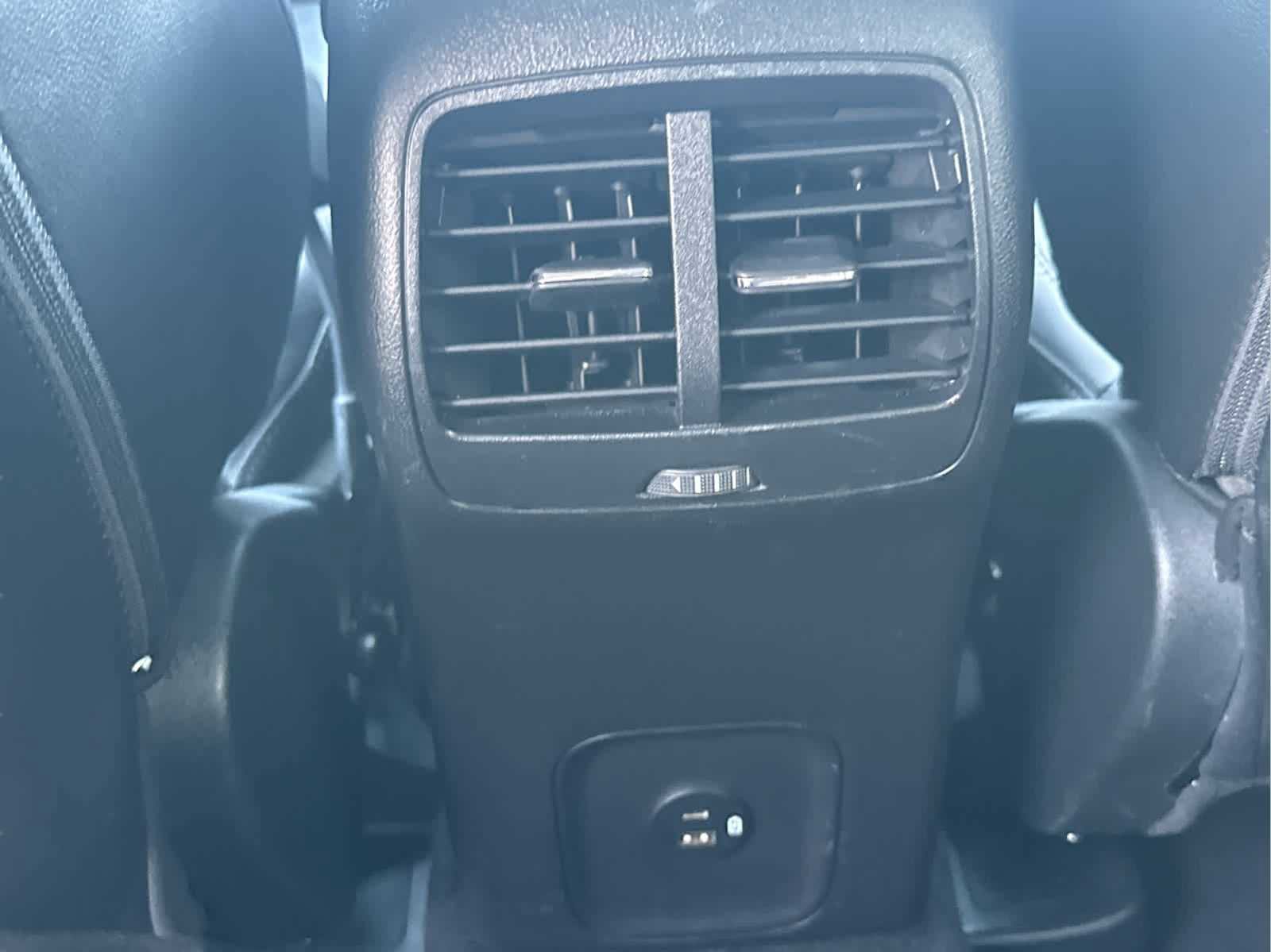 Used 2021 Ford Escape Titanium image 12