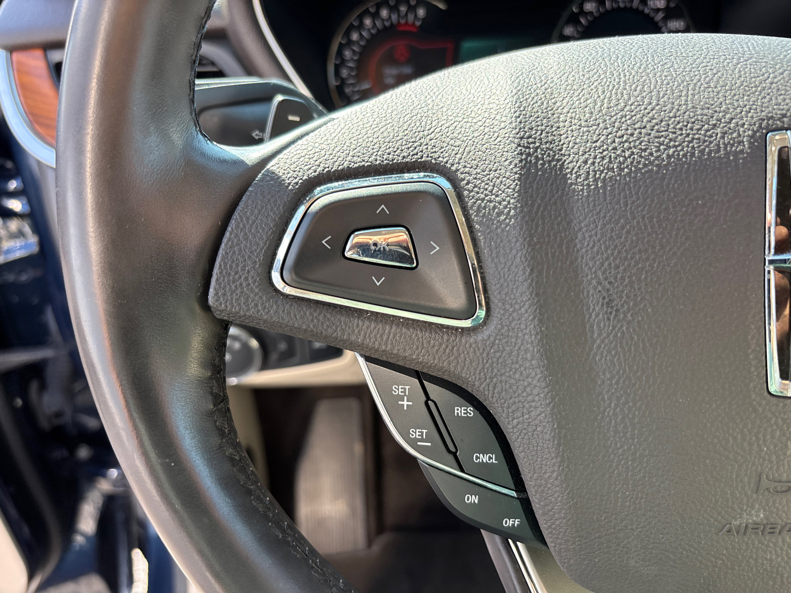 Used 2017 Lincoln MKC Select w/ Select Plus Package FWD image 17