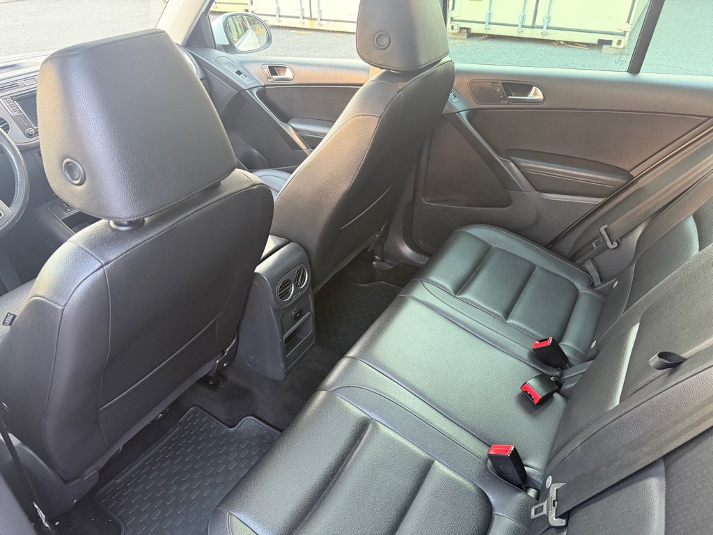 Used 2016 Volkswagen Tiguan SE AWD/4WD image 14