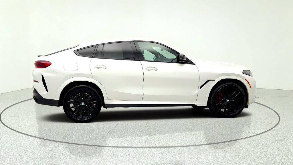 Used 2024 BMW X6 M60i AWD/4WD image 4