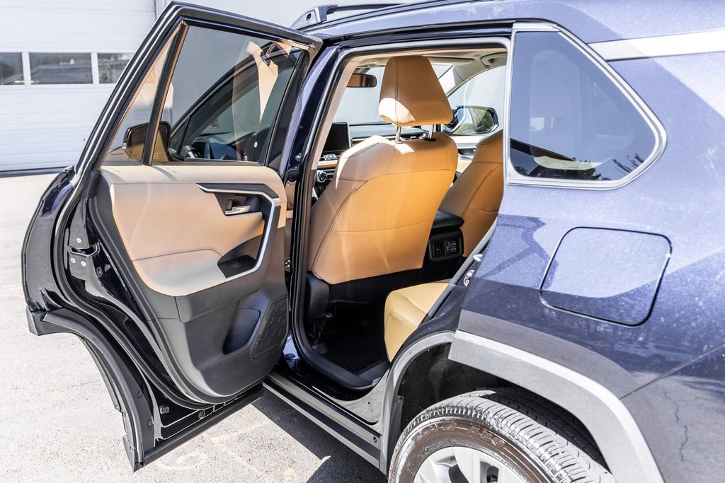 Used 2024 Toyota RAV4 XLE Premium w/ Weather Package AWD/4WD image 22