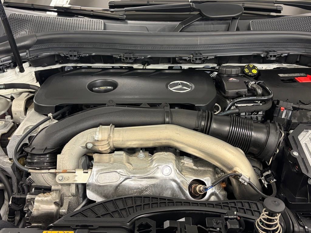 Certified 2025 Mercedes-Benz GLA 250 4MATIC image 12