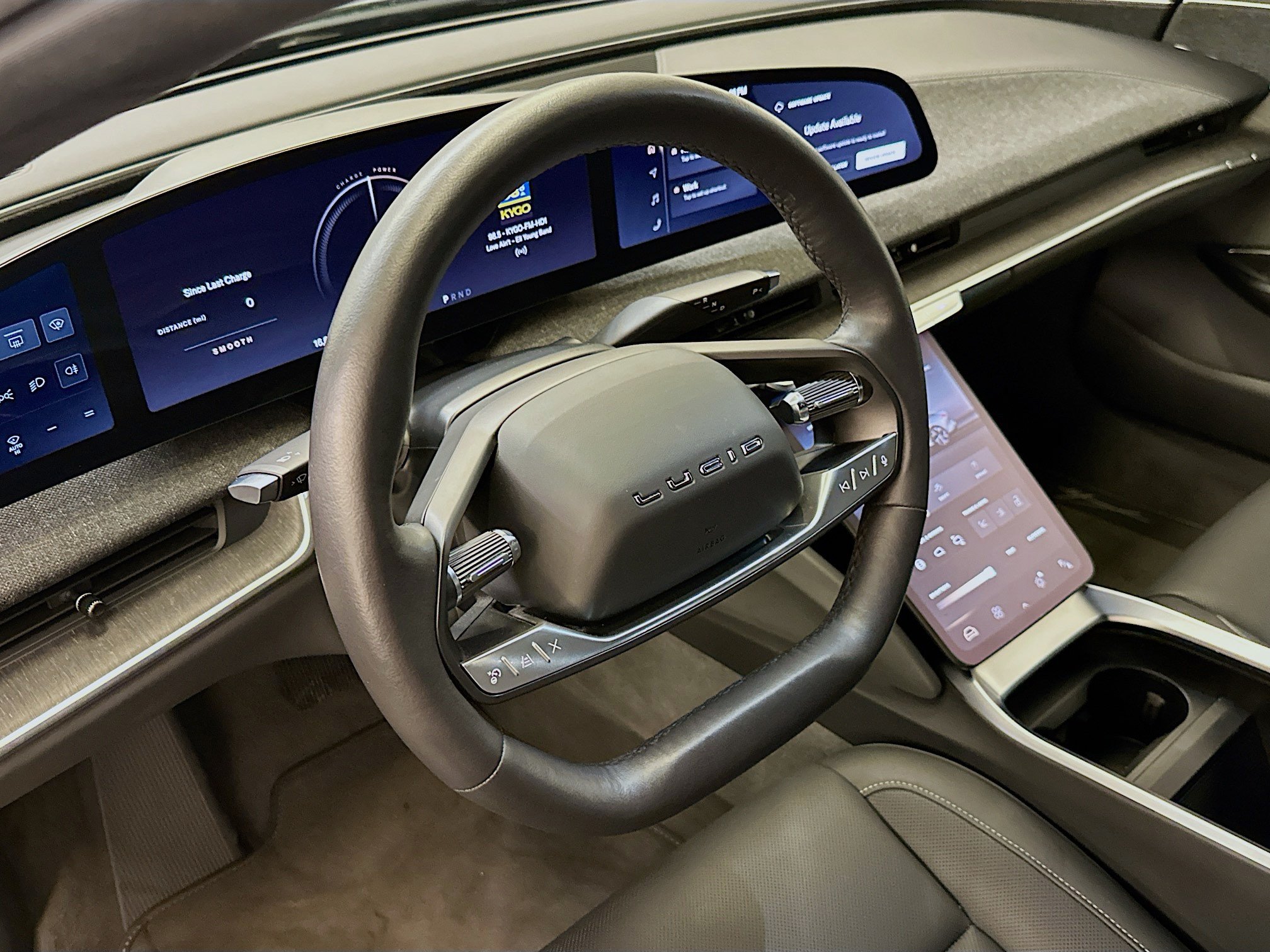 Used 2024 Lucid Air Touring AWD/4WD image 18