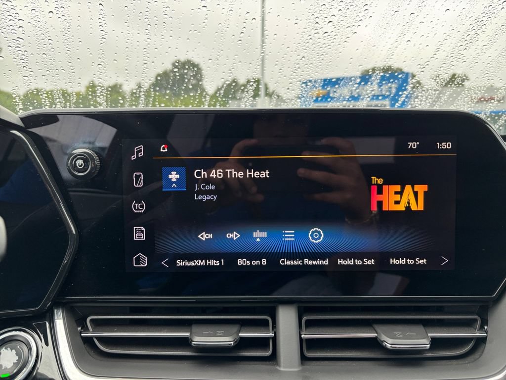 Used 2024 Chevrolet Trax RS w/ Driver Confidence Package FWD image 20