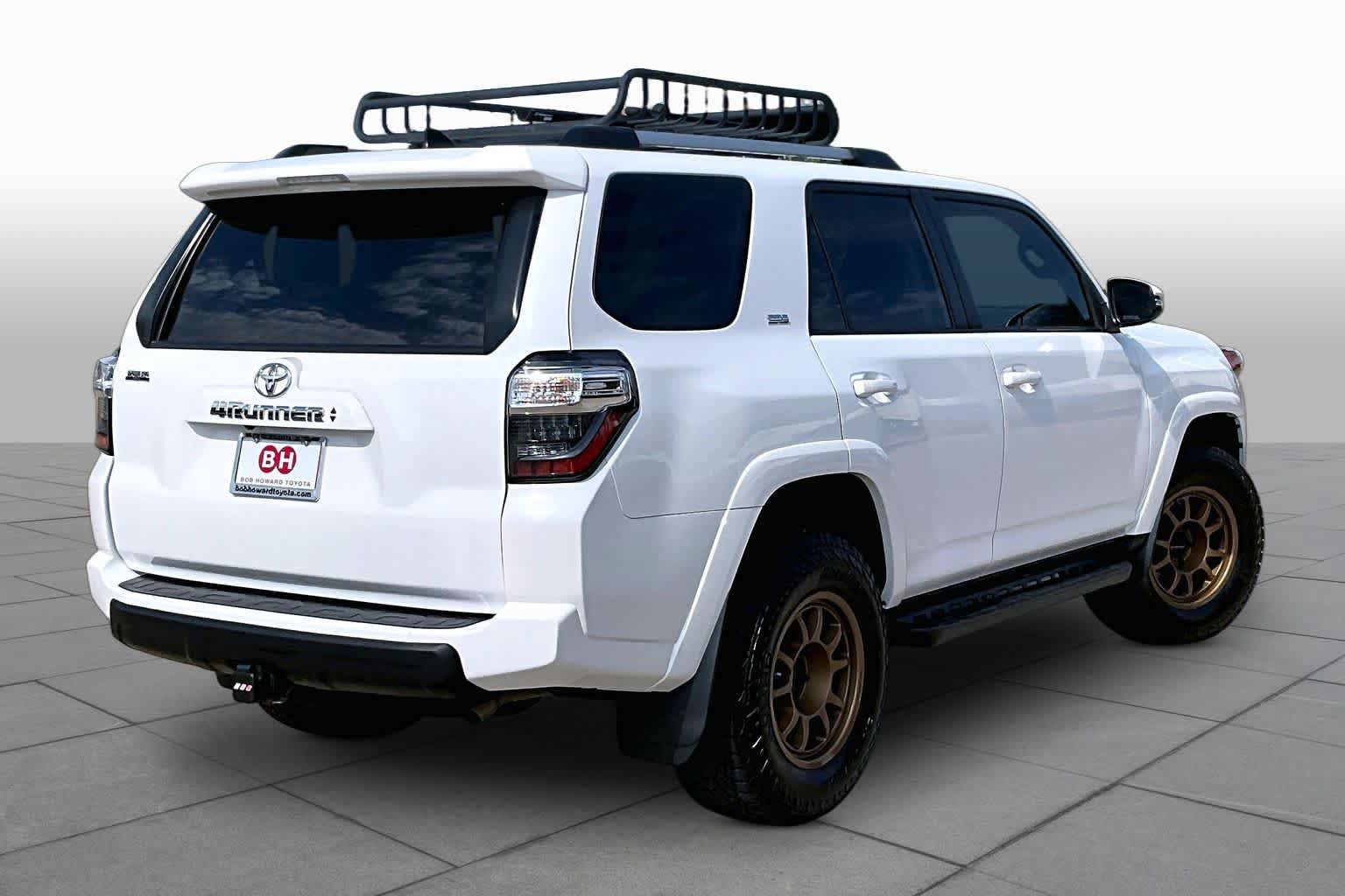 Used 2024 Toyota 4Runner SR5 Premium w/ Moonroof Package AWD/4WD image 13
