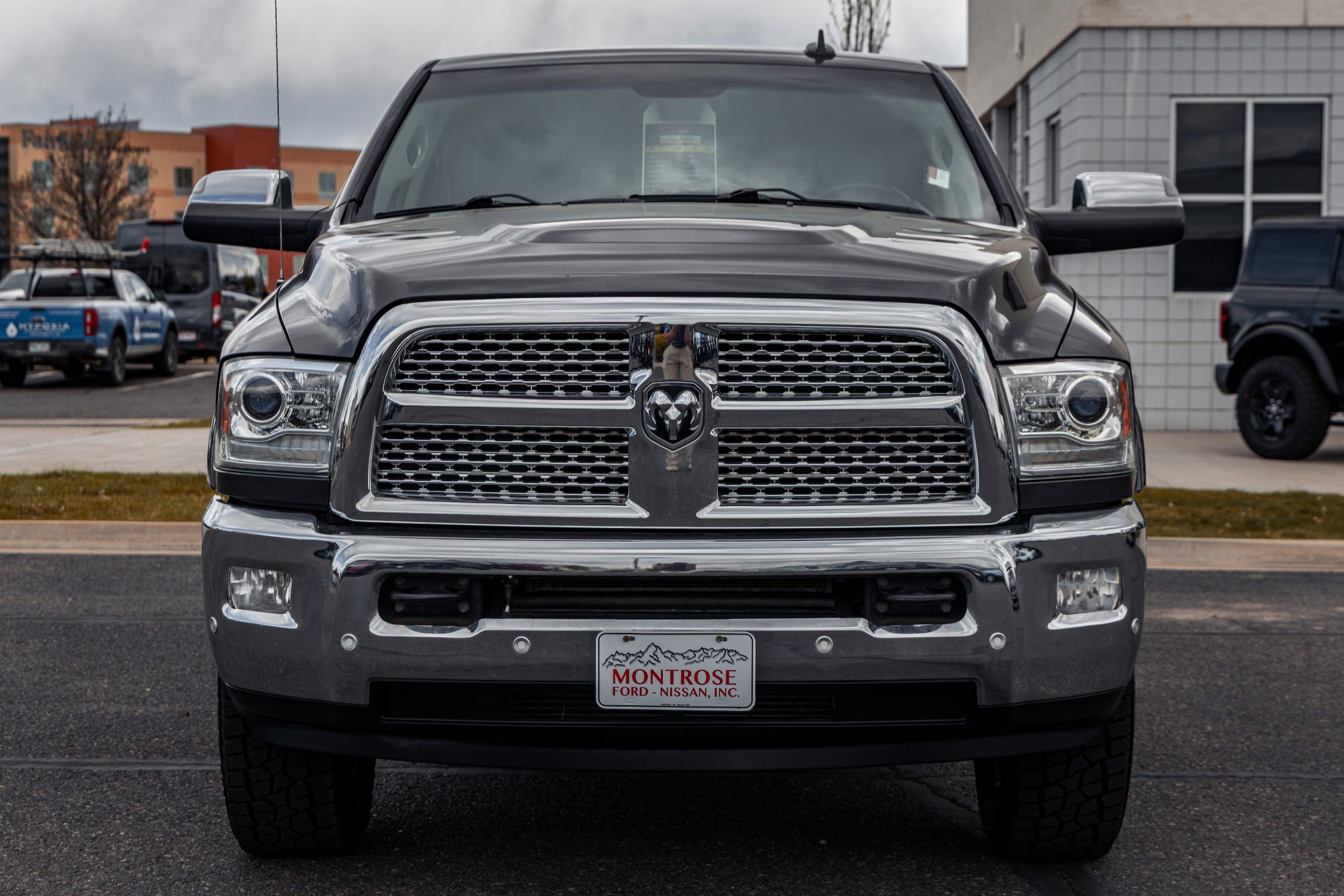 Used 2016 RAM 3500 Laramie AWD/4WD image 2