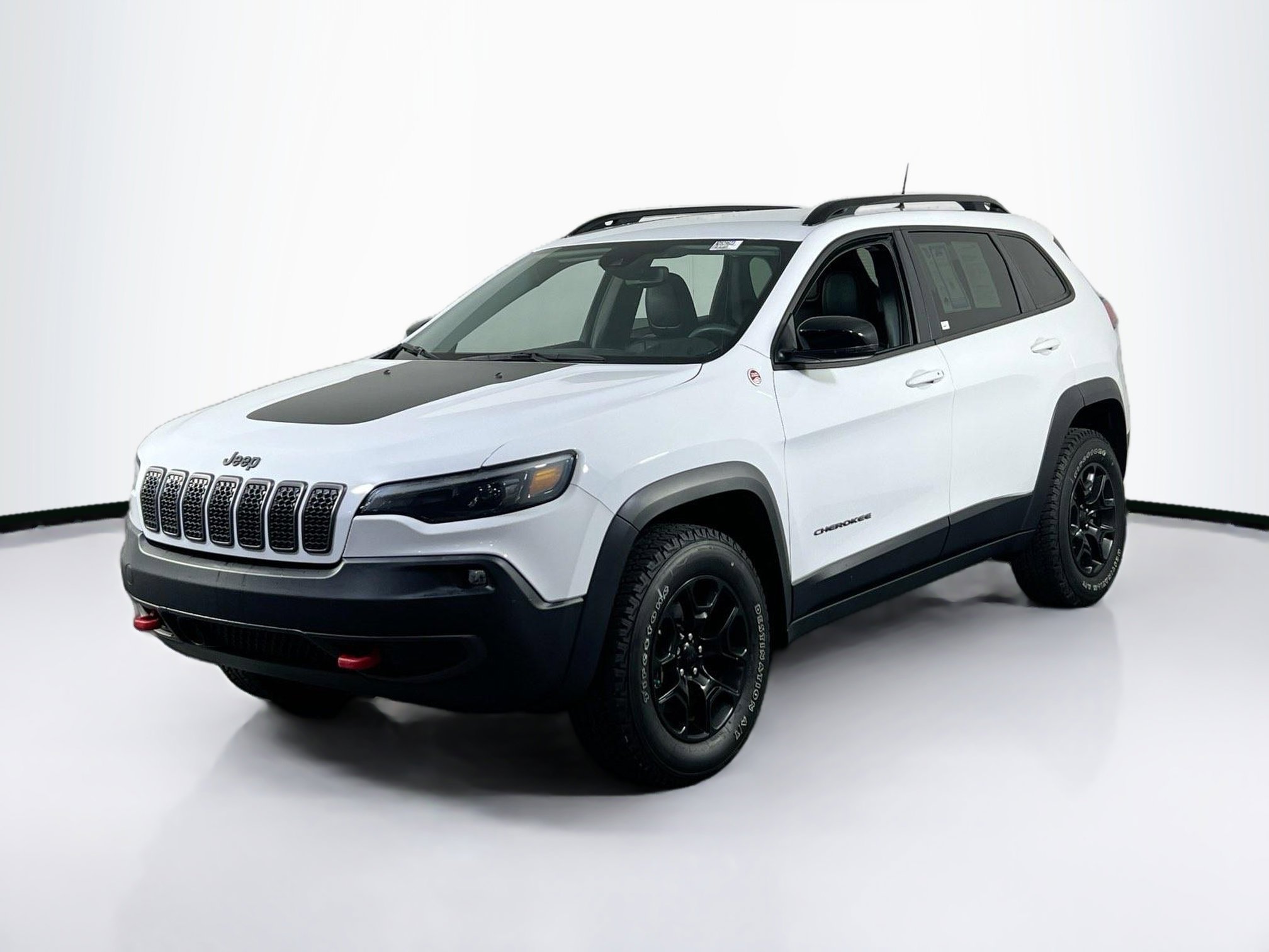 Used 2022 Jeep Cherokee Trailhawk w/ Trailer Tow Group AWD/4WD image 1