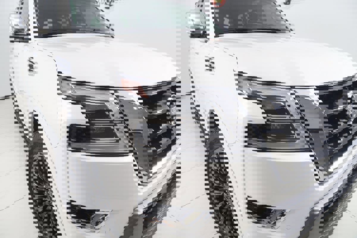 Used 2024 Nissan Armada Platinum w/ Captain's Chairs Package image 17