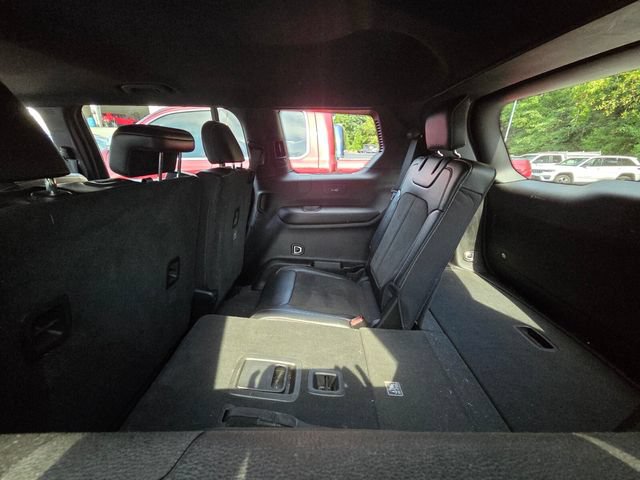 Used 2023 Jeep Grand Cherokee L Laredo RWD image 10