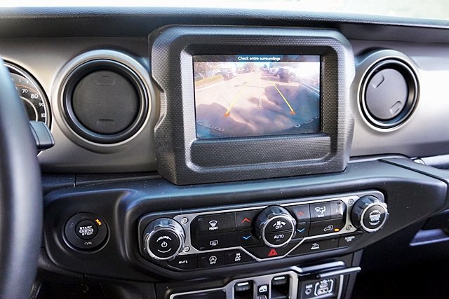 Used 2021 Jeep Wrangler Unlimited Sport AWD/4WD image 37