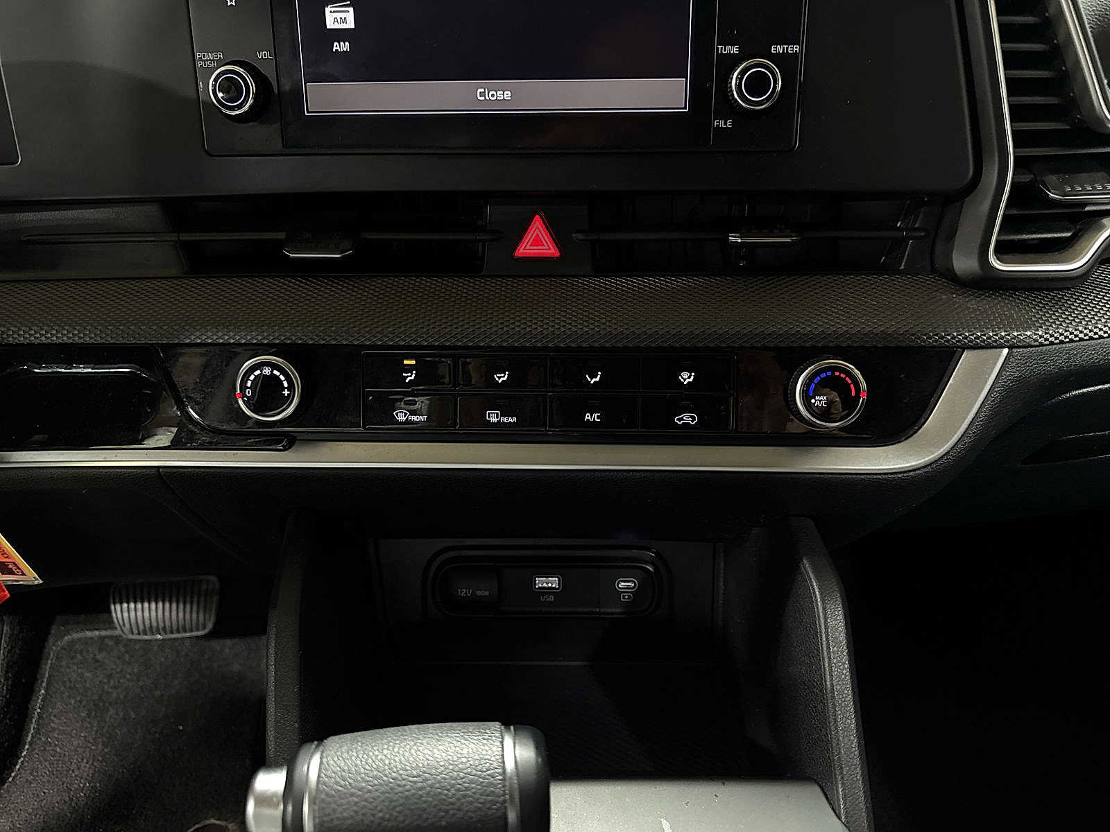 Used 2024 Kia Sportage LX image 21