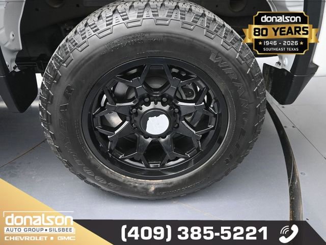 Used 2024 Chevrolet Silverado 2500 Custom w/ Custom Value Package image 12