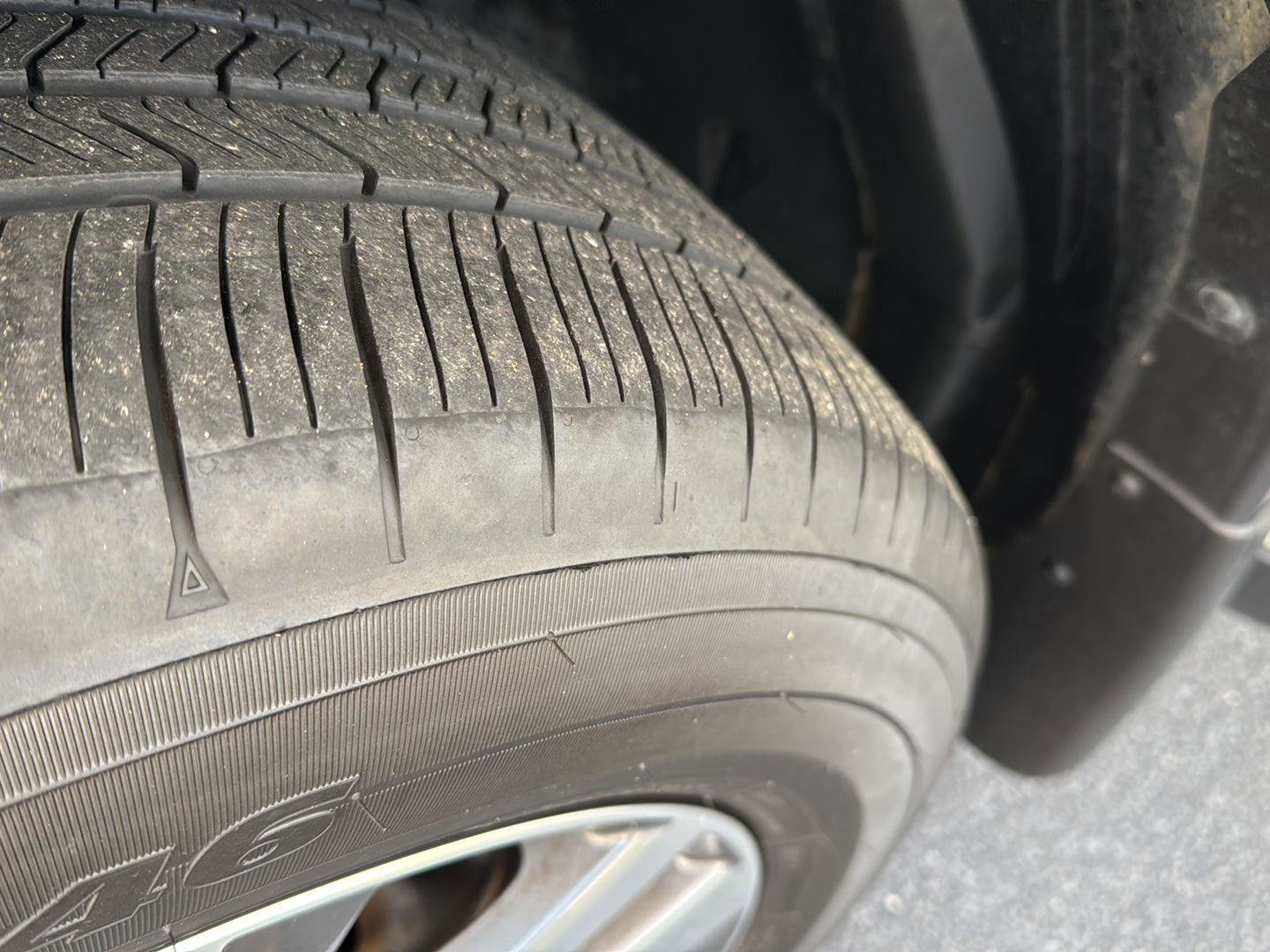 Used 2024 Nissan Pathfinder SL image 35