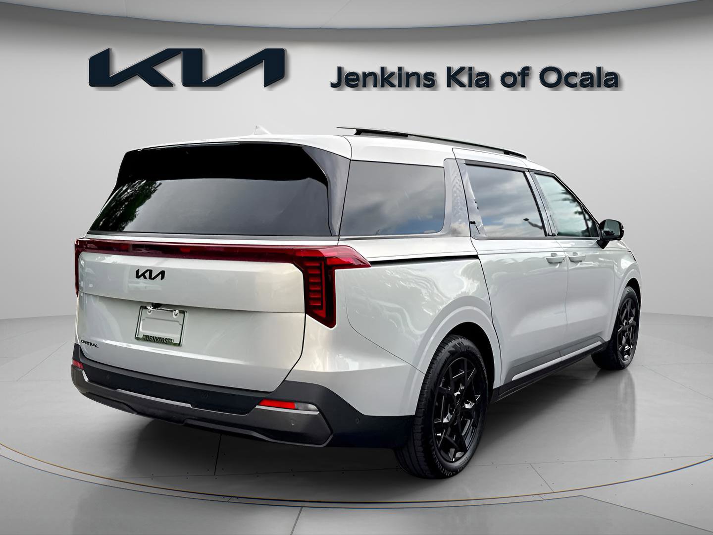 New 2025 Kia Carnival SX Prestige image 3