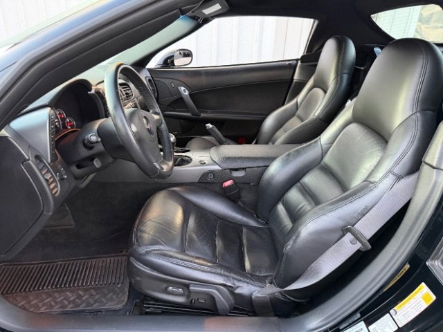 Used 2006 Chevrolet Corvette Convertible w/ Preferred Equipment Group image 15