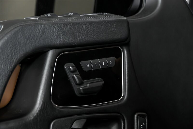 Used 2016 Mercedes-Benz G 63 AMG 4MATIC image 16