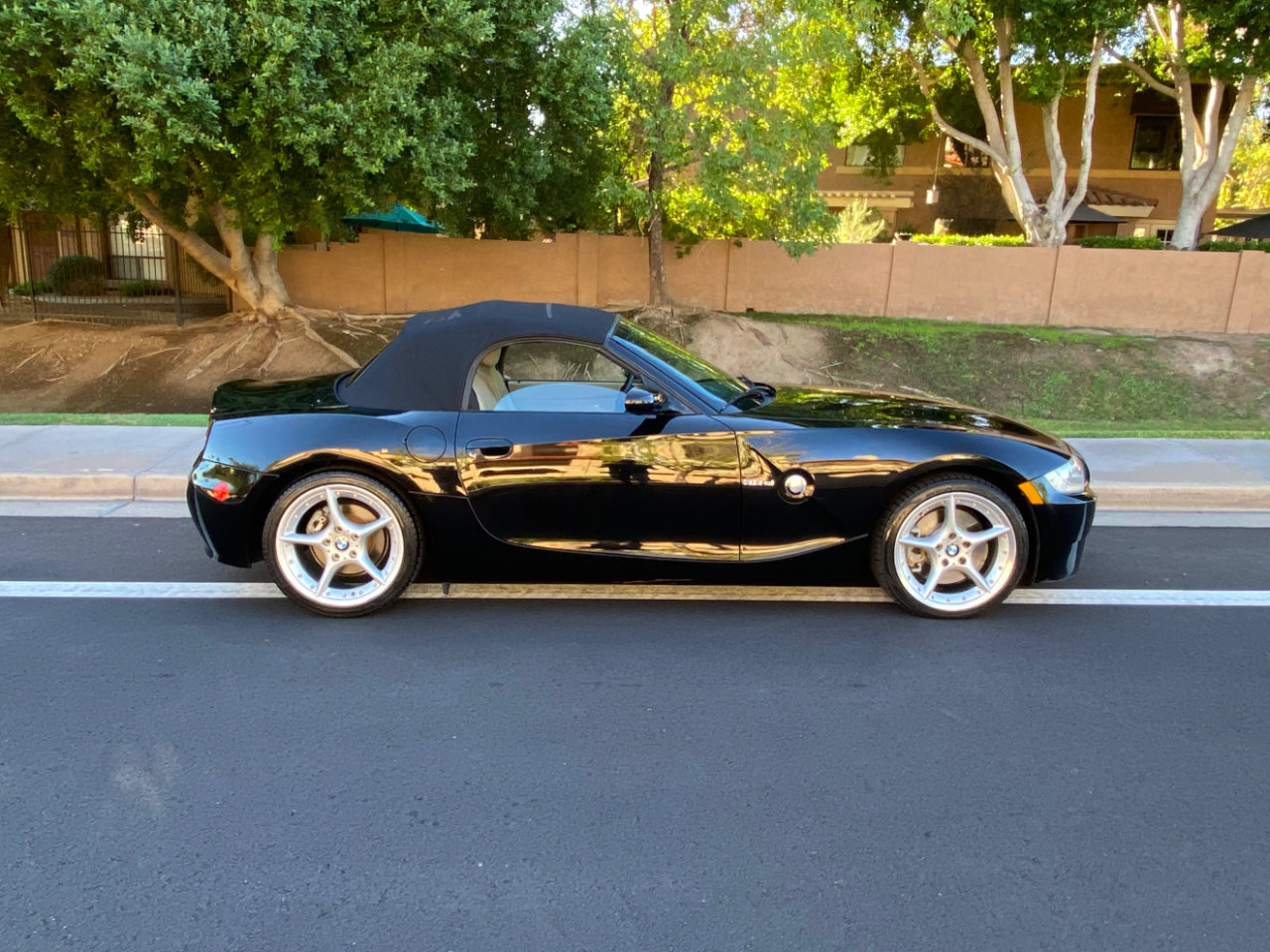 Used 2006 BMW Z4 3.0si image 6