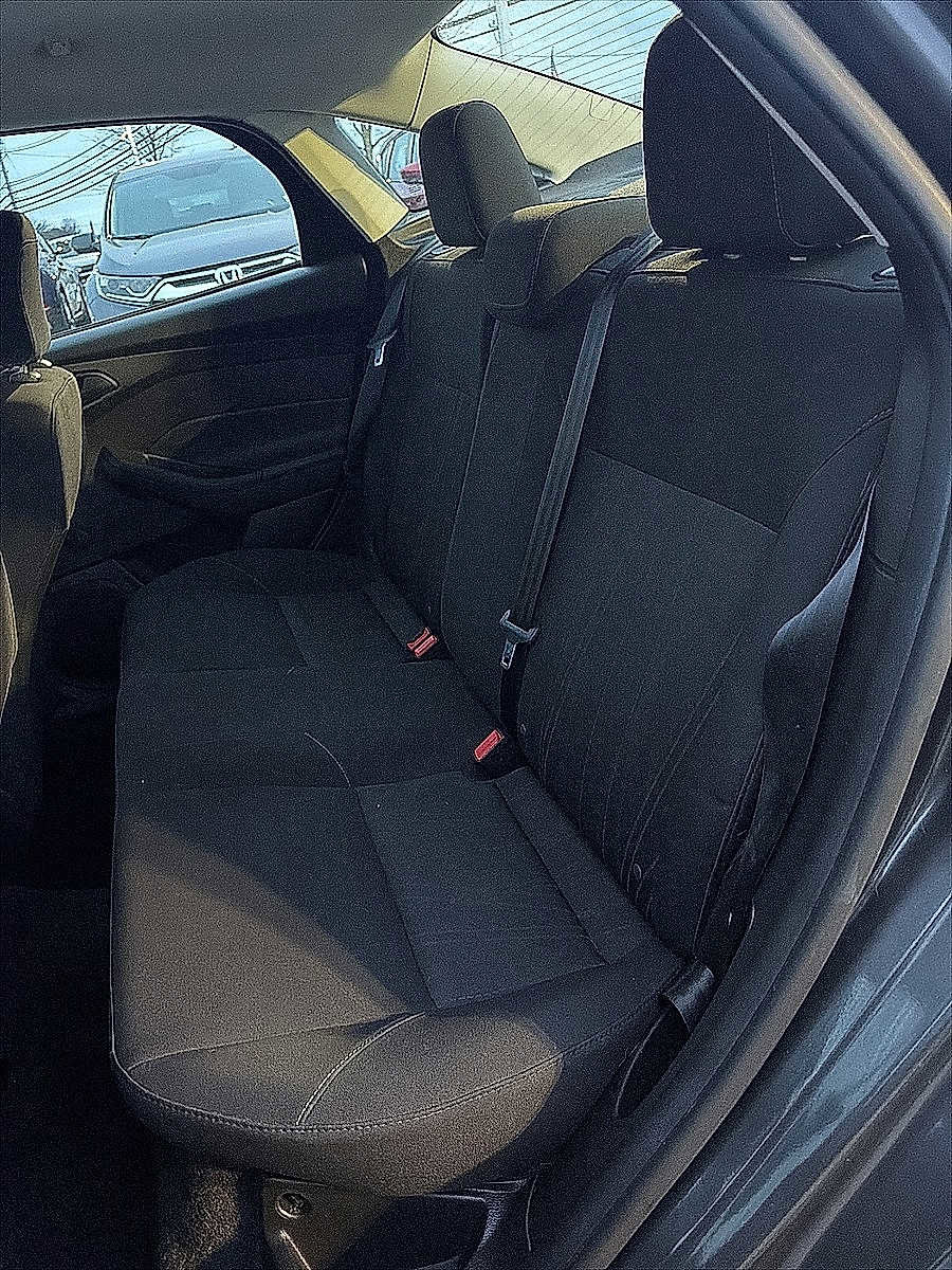 Used 2018 Ford Focus S image 14