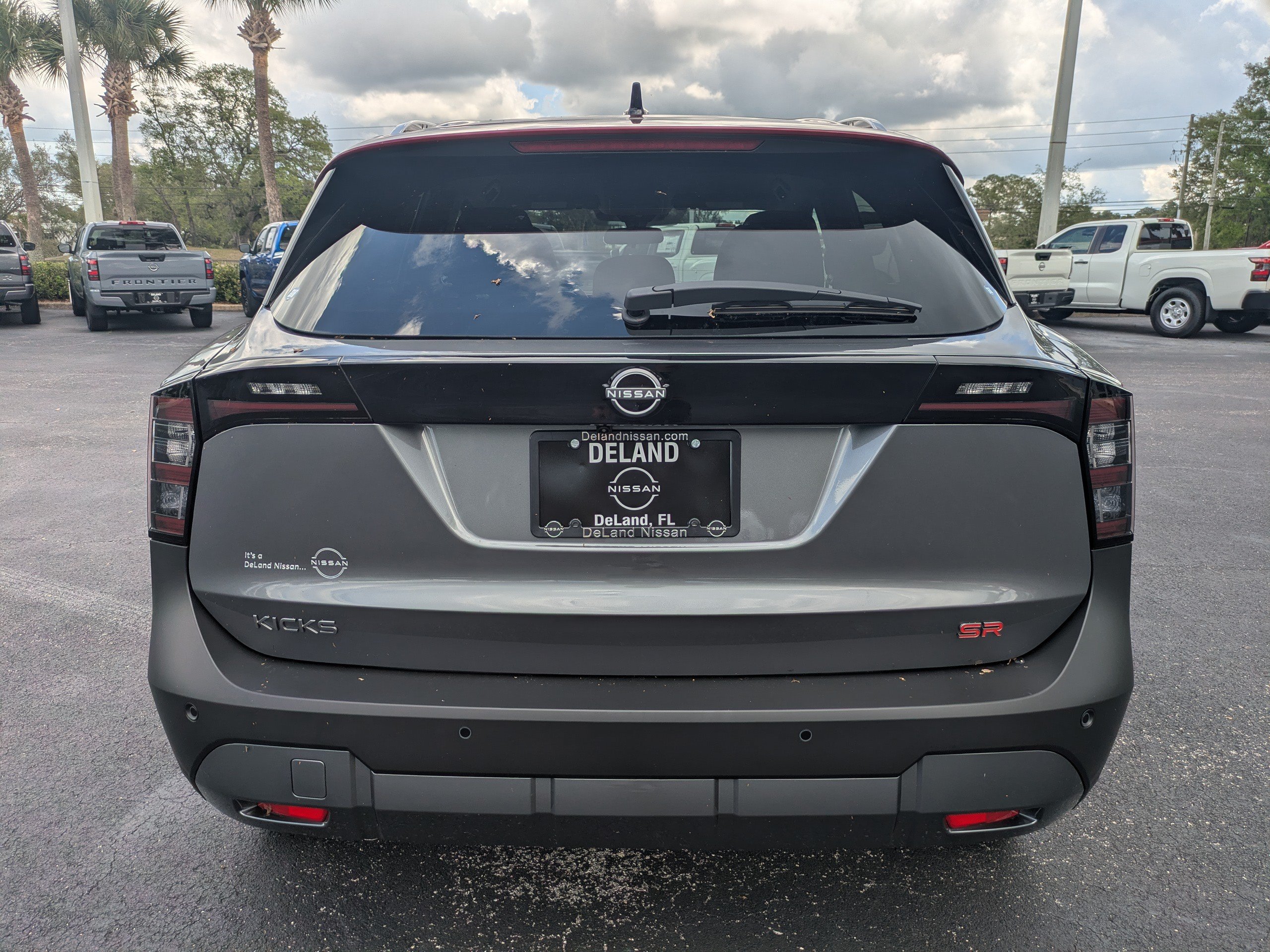 New 2026 Nissan Kicks SR FWD image 5