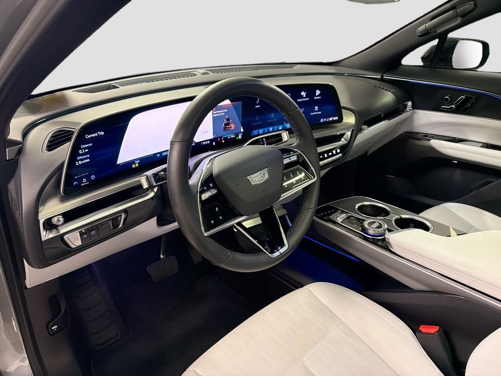 Used 2024 Cadillac Lyriq Sport RWD image 4