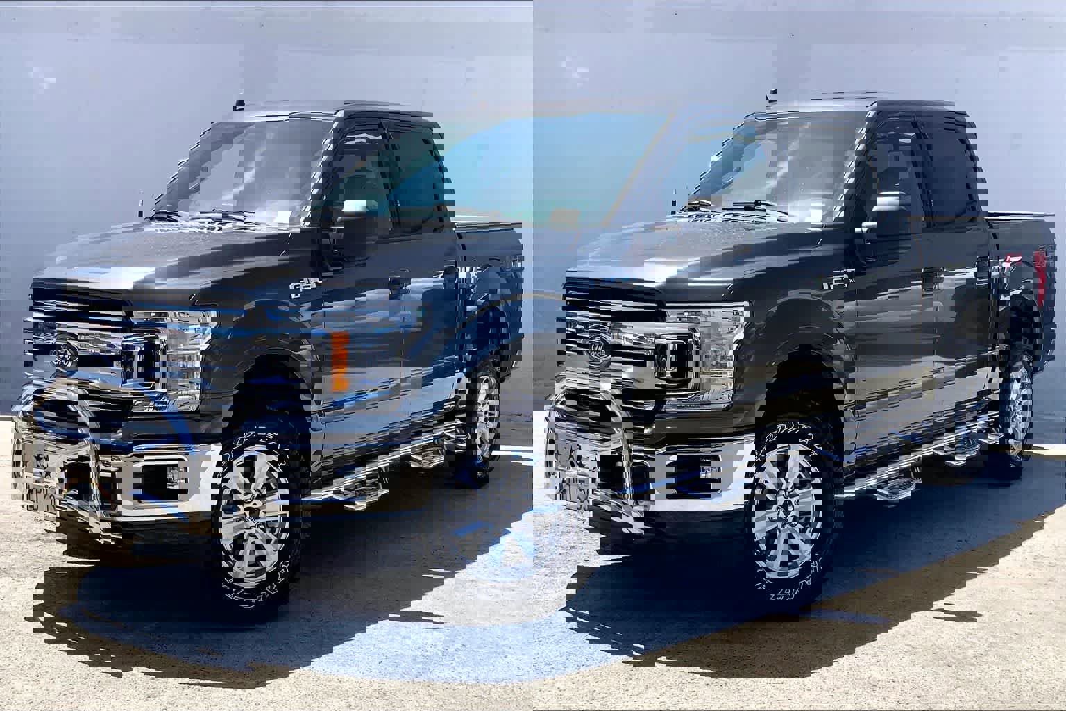 Used 2020 Ford F150 XLT w/ Equipment Group 301A Mid image 1