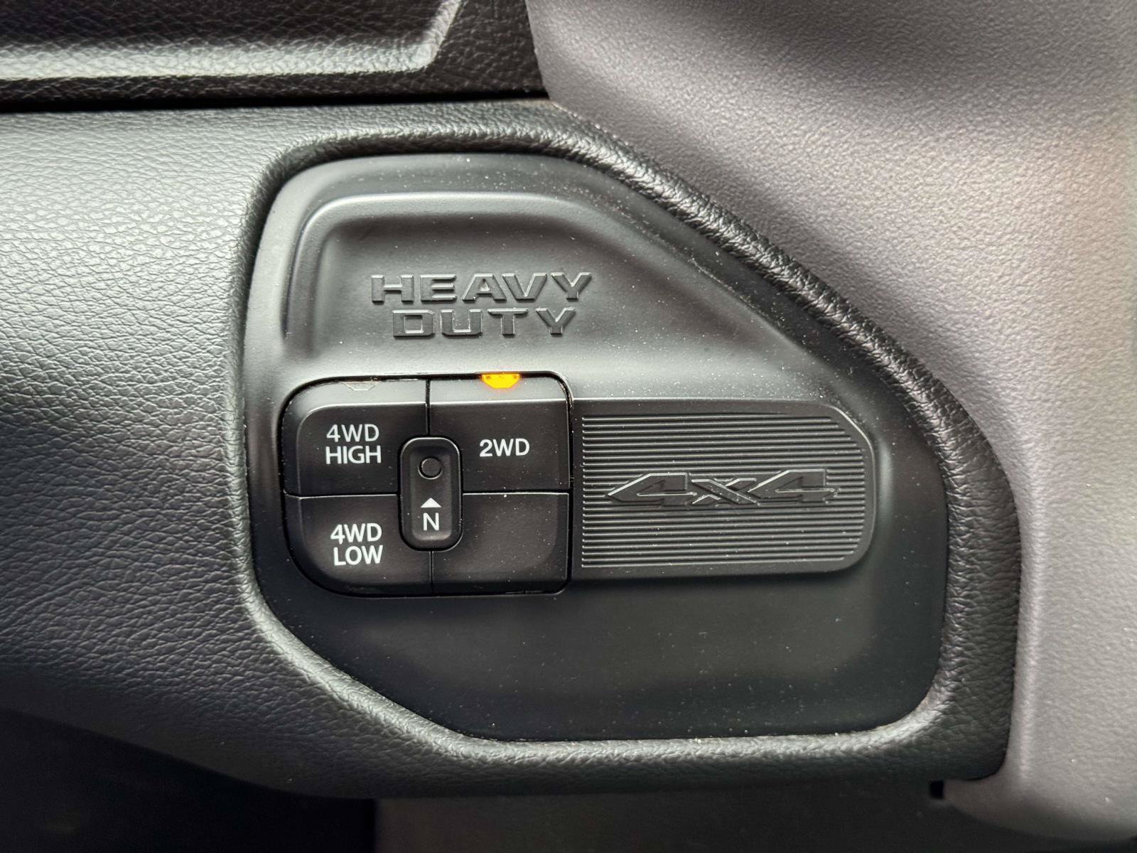 Used 2024 RAM 2500 Big Horn AWD/4WD image 25