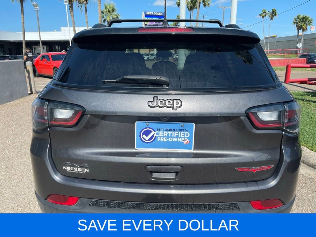 Used 2023 Jeep Compass Trailhawk w/ Trailhawk Elite Group AWD/4WD image 5
