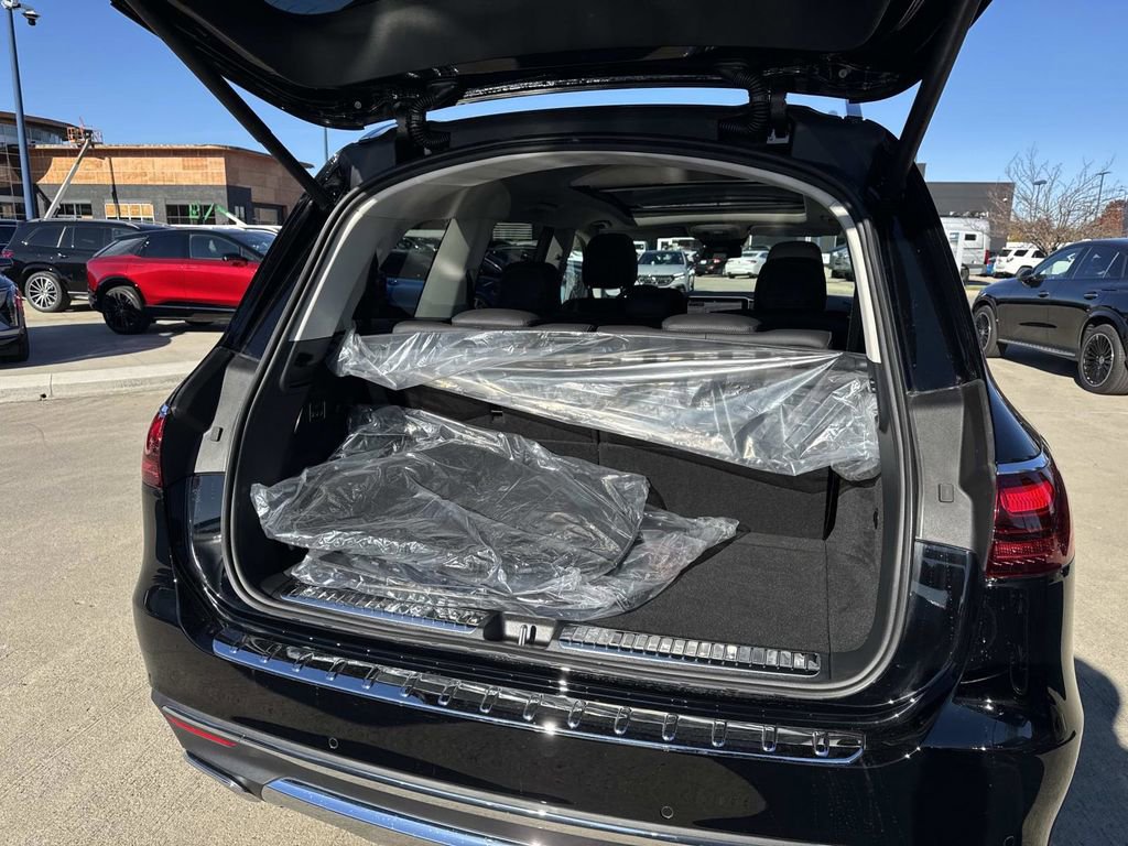 New 2026 Mercedes-Benz GLS 450 4MATIC image 6