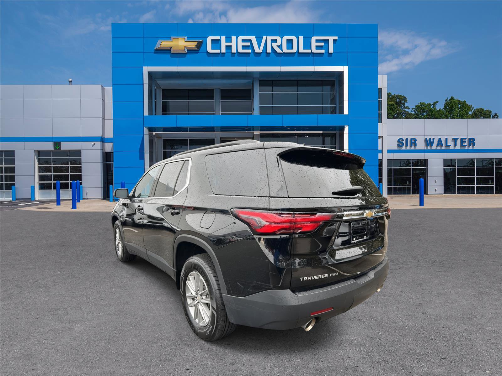 Used 2023 Chevrolet Traverse LT image 37