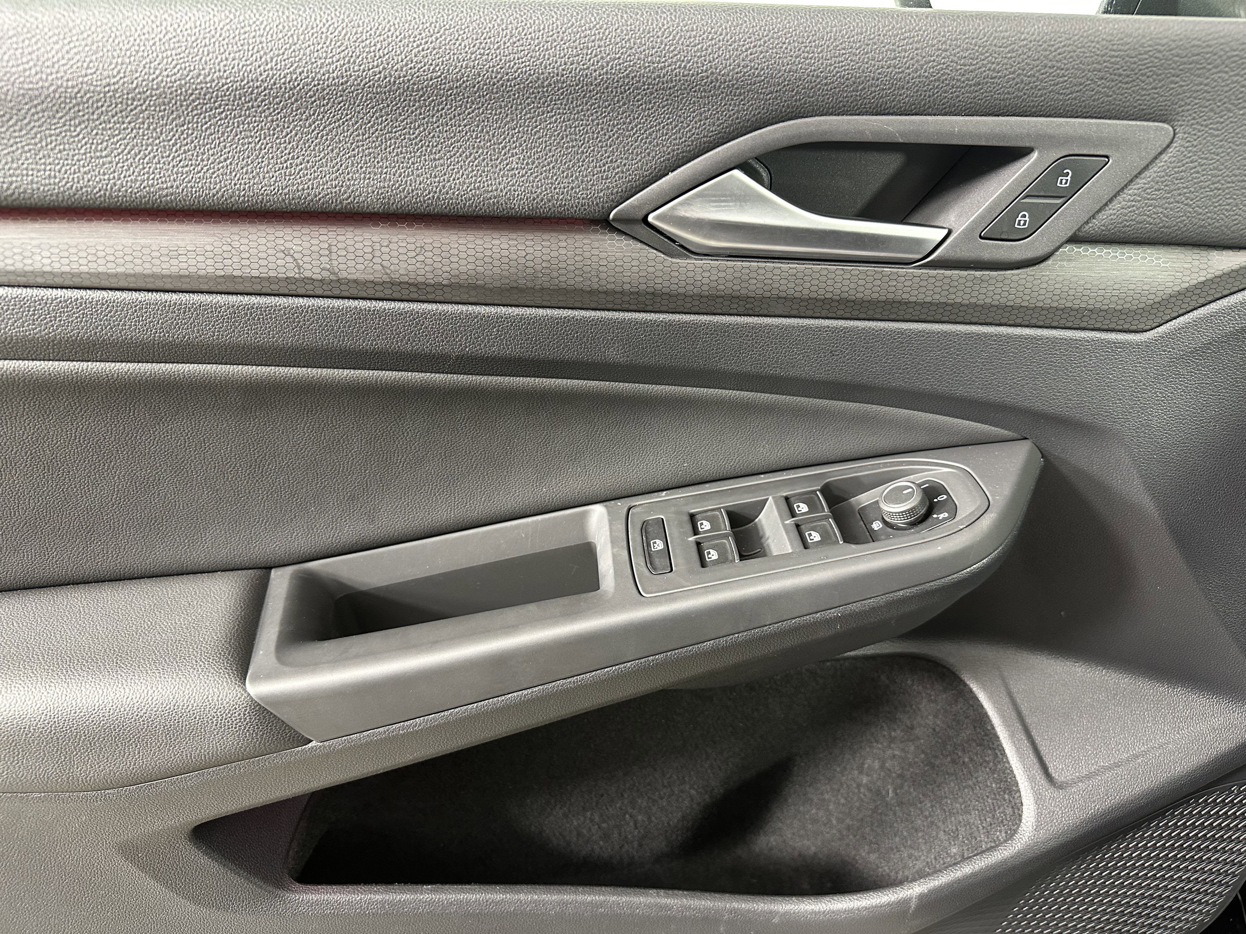 Used 2022 Volkswagen GTI SE image 26