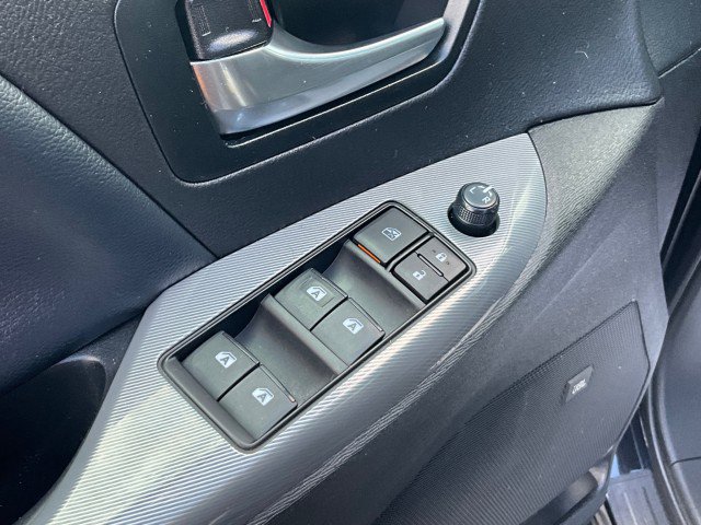 Used 2020 Toyota Sienna SE image 30
