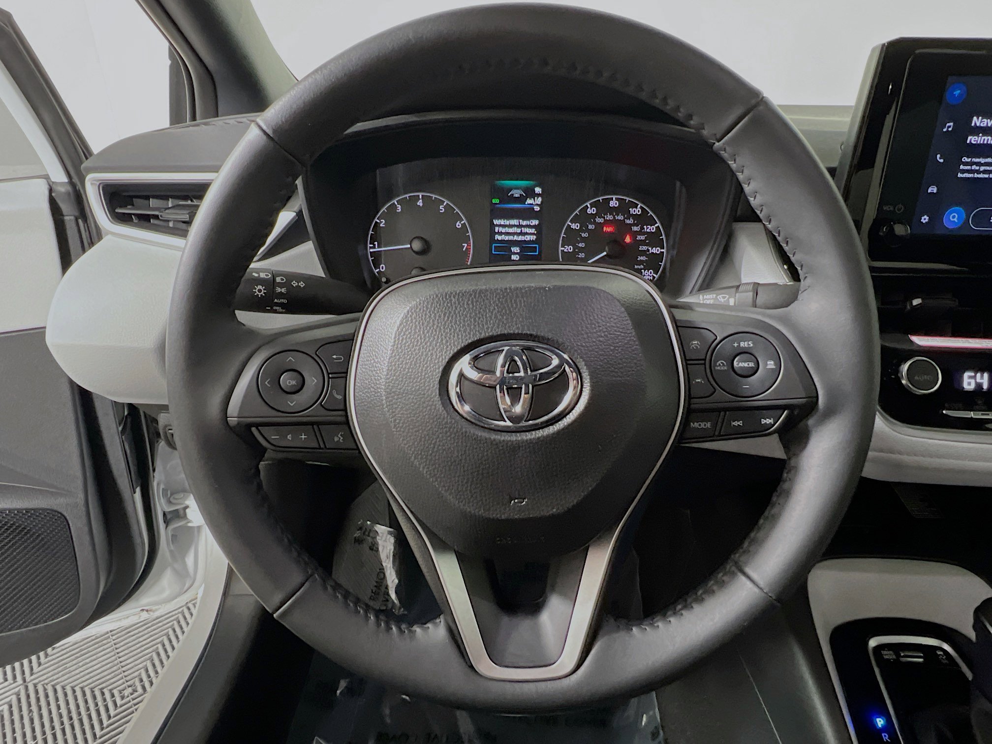 Used 2024 Toyota Corolla SE w/ SE Premium Package image 18