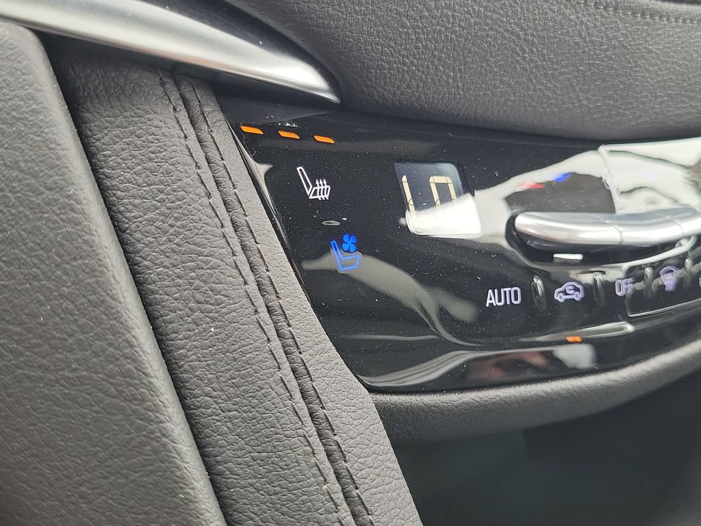 Used 2026 Cadillac XT5 Premium Luxury w/ Driver Assist Package FWD image 35