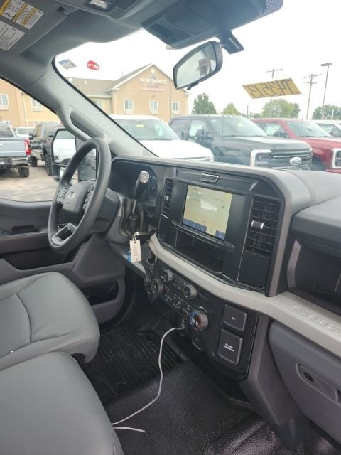 New 2026 Ford F350 XL w/ XL Chrome Package image 23