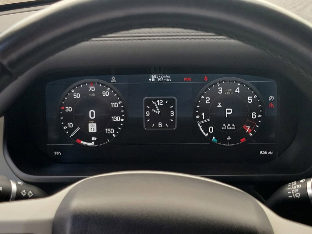 Used 2021 Land Rover Defender 110 image 31