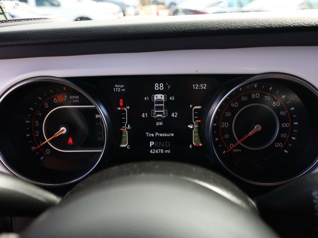 Used 2021 Jeep Wrangler Unlimited Islander image 27