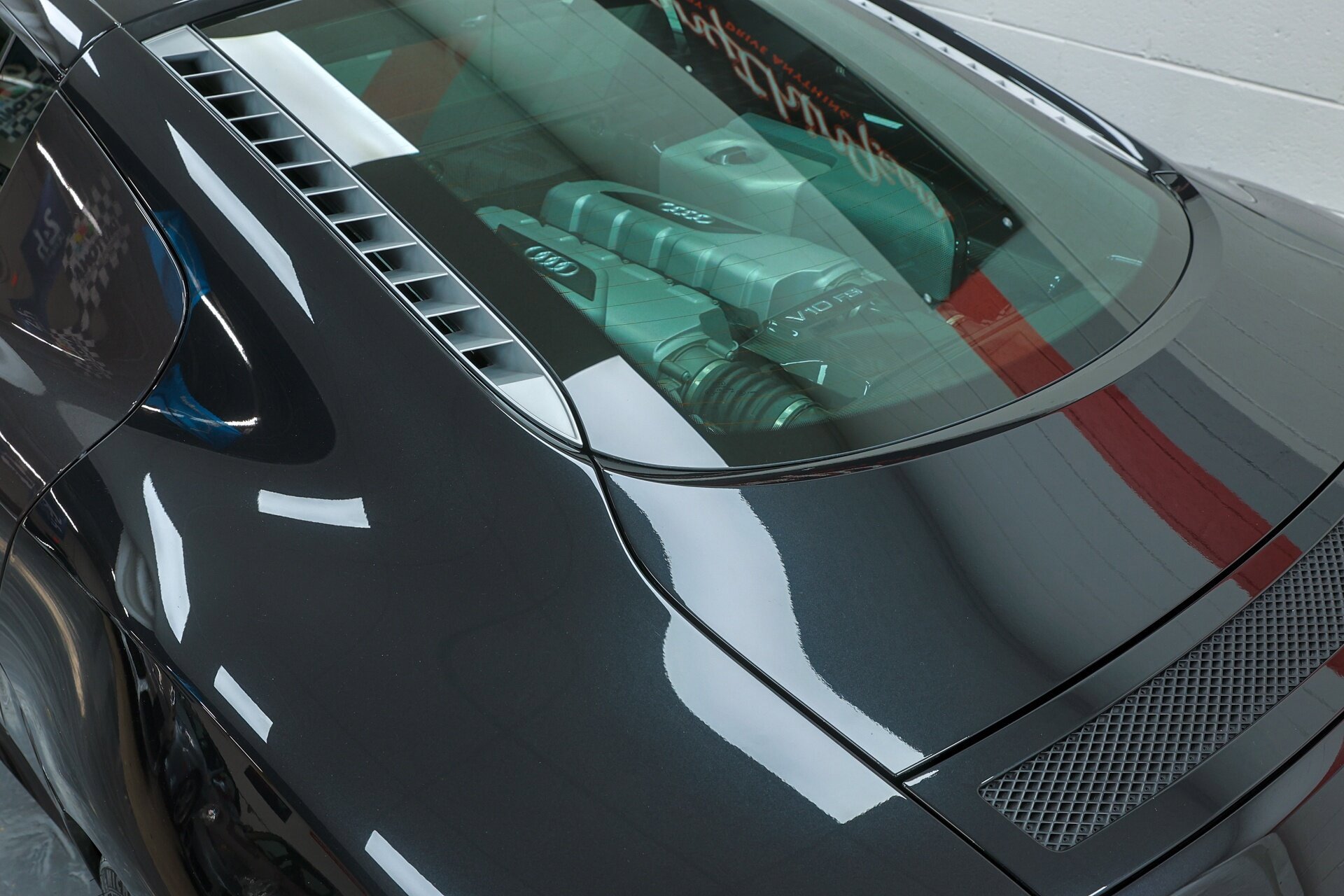 Used 2011 Audi R8 V10 image 16