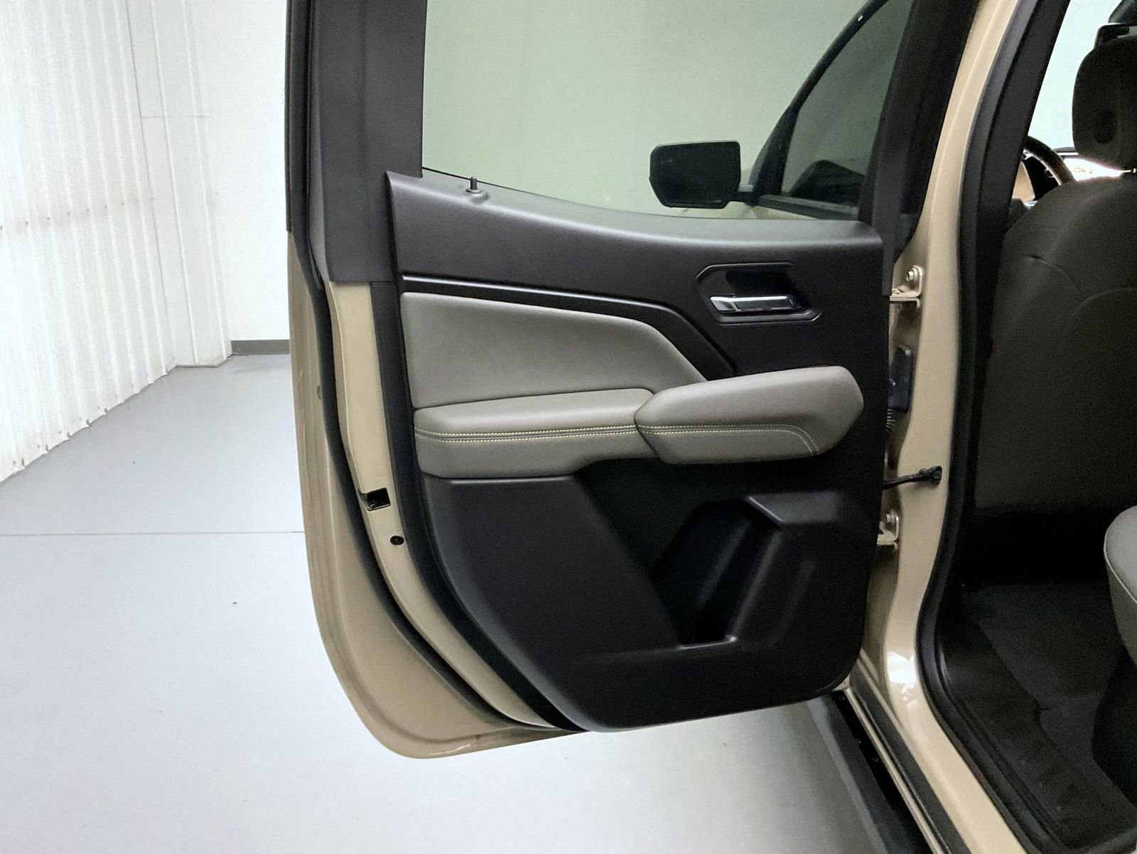 Used 2024 Chevrolet Colorado ZR2 w/ Technology Package image 20