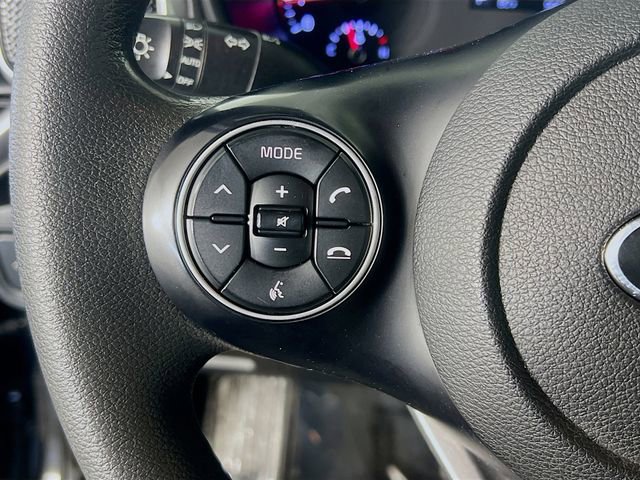 Used 2021 Kia Soul LX FWD image 17