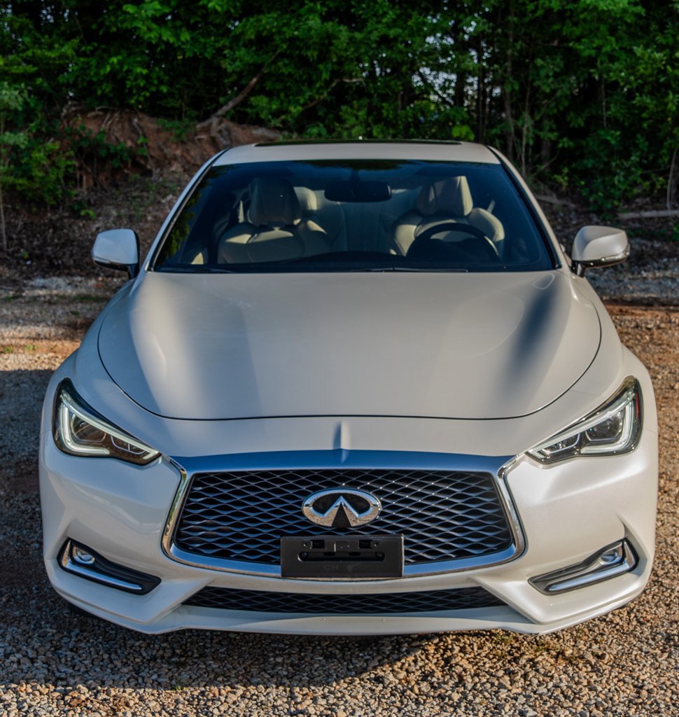 Used 2017 INFINITI Q60 3.0t w/ Premium Plus Package 3.0T AWD/4WD image 8