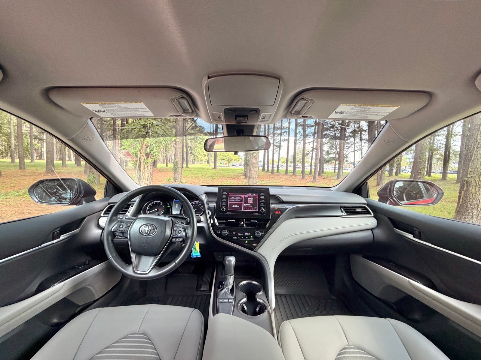 Used 2024 Toyota Camry SE FWD image 2