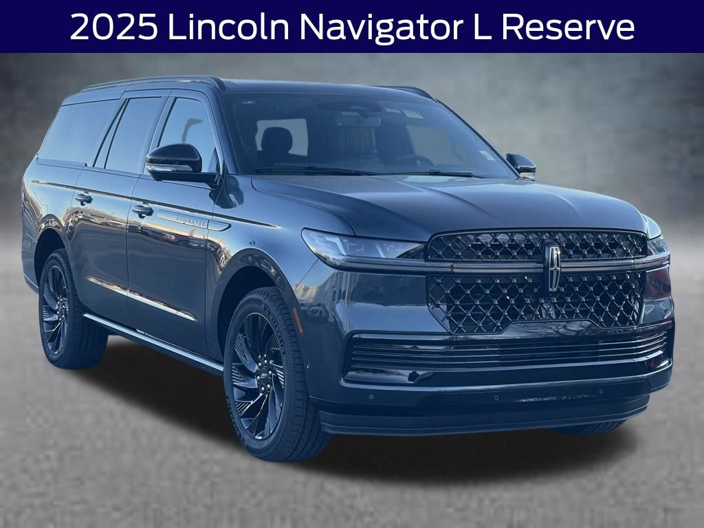 New 2025 Lincoln Navigator L Reserve w/ Jet Appearance Package