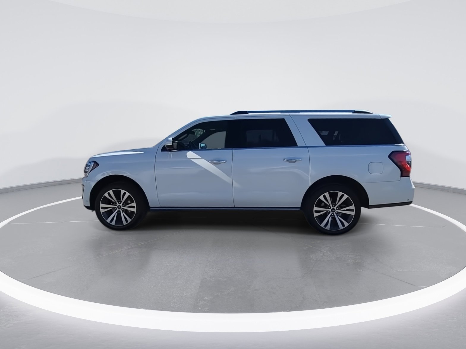 Used 2021 Ford Expedition Max Limited image 5