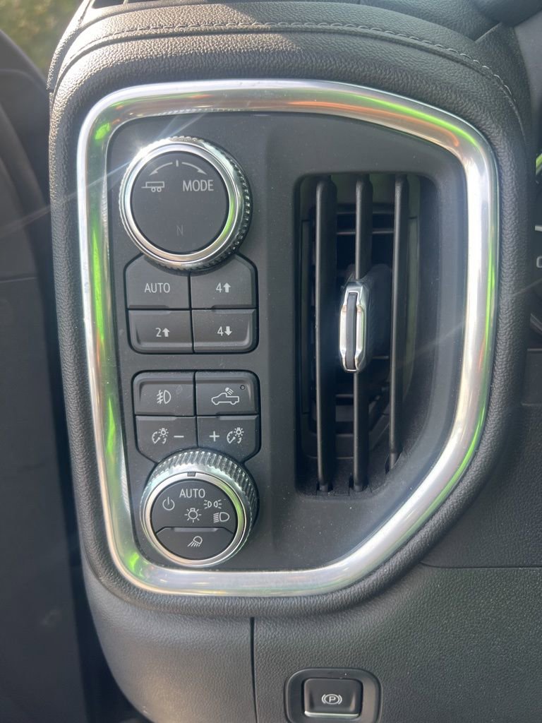 Used 2023 GMC Sierra 2500 Denali image 6