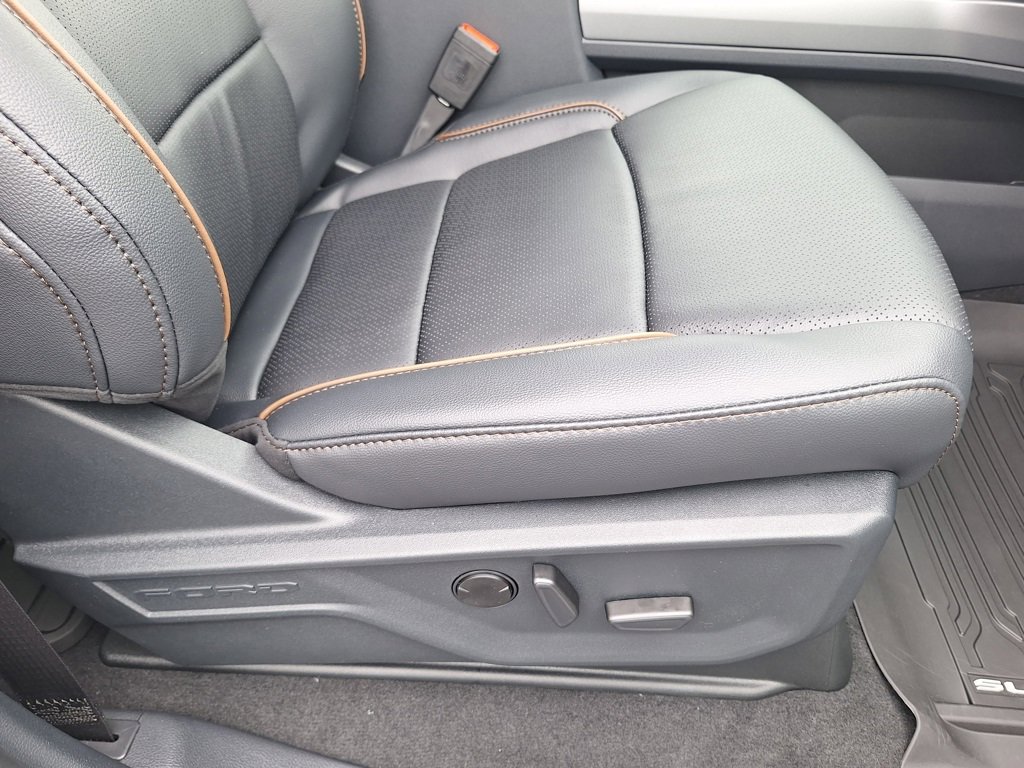 New 2026 Ford F350 Lariat w/ Lariat Premium Package image 19