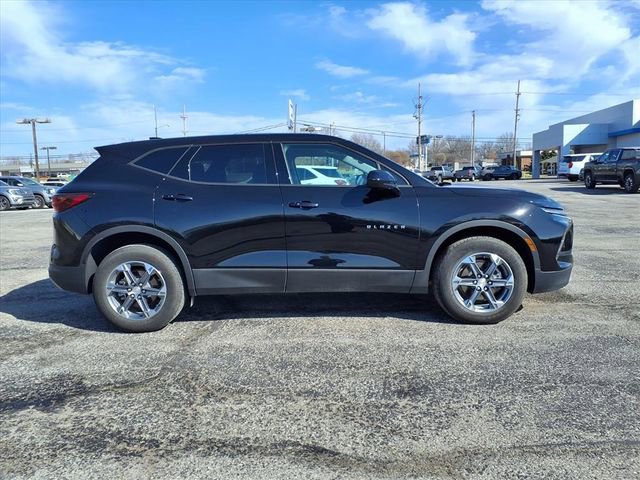 Used 2025 Chevrolet Blazer LT image 12