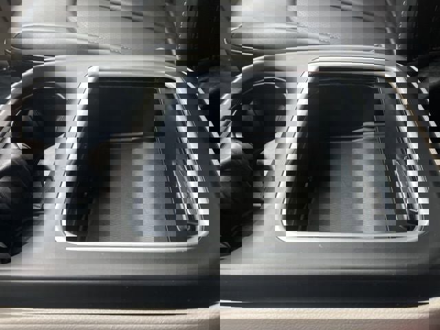 Used 2023 Chrysler Pacifica Touring-L image 36